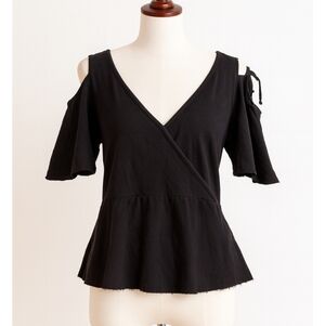 Free People Linen Blend V-neck Cold Shoulder Cropped Top Small